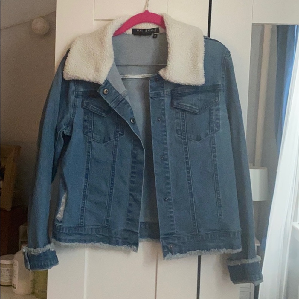Denim jacket  Max Jeans size M(more like S to me)